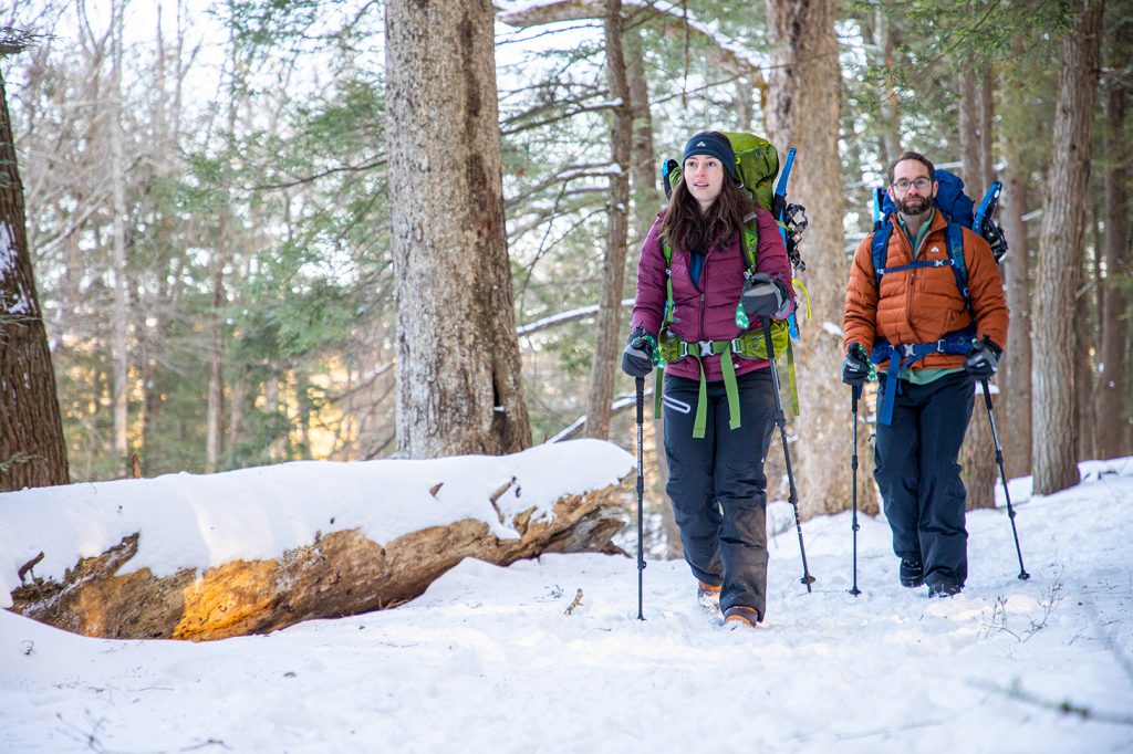 Winter hiking layering guide 