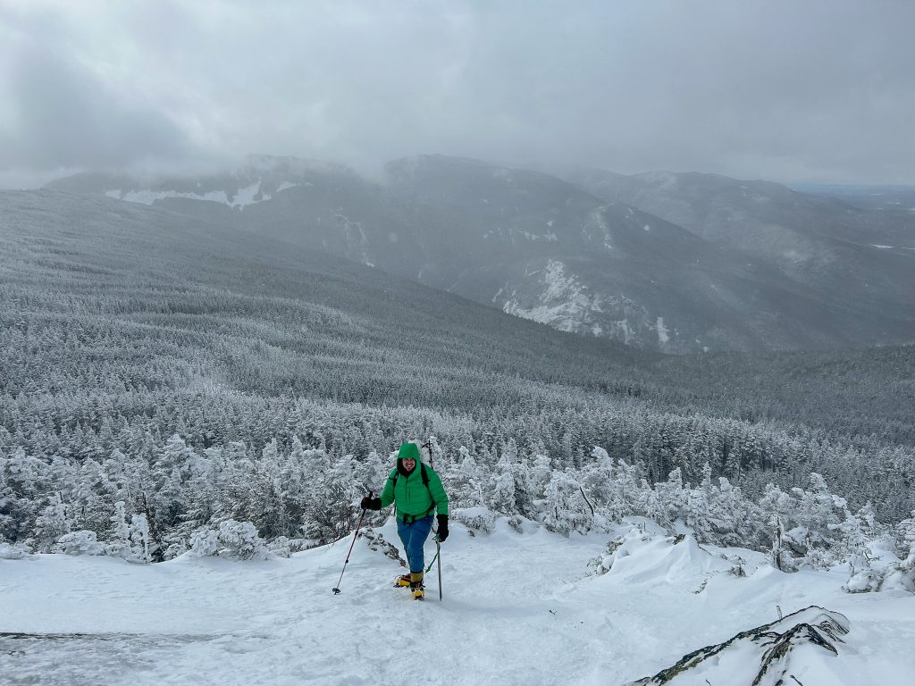 Hiking Mount Jackson in Winter 