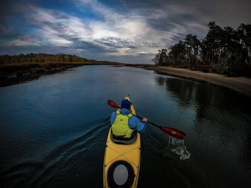 Kayaking in cold water safely 